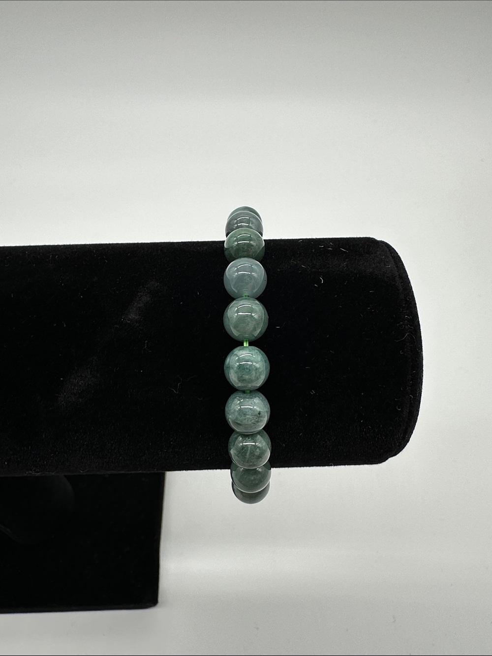 Green Jade Bead Stretch Bracelet